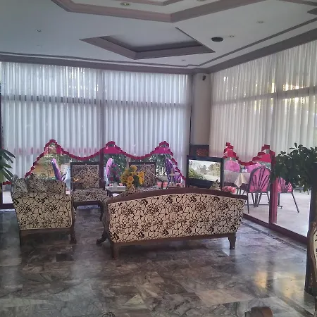 Gold River Apart-hotel *